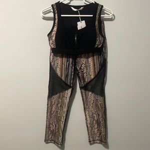 NWT Gottex Leggings and Sport Bra Size Small